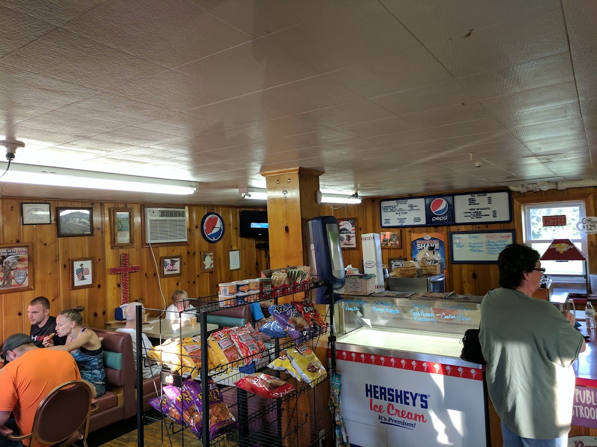 Sandy Jaks Country Crossroads