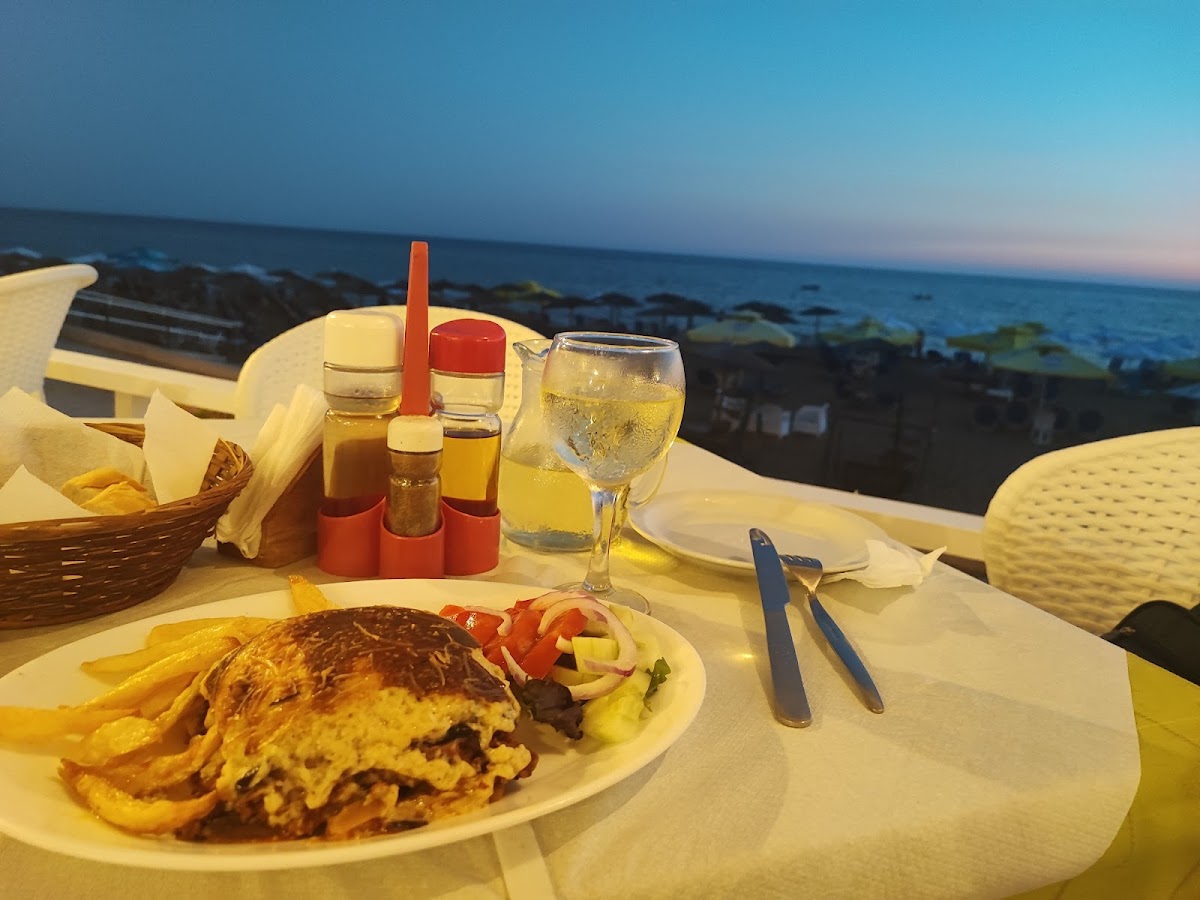 Santa Barbara Kostas Lakis Restaurant Cafe Bar-10