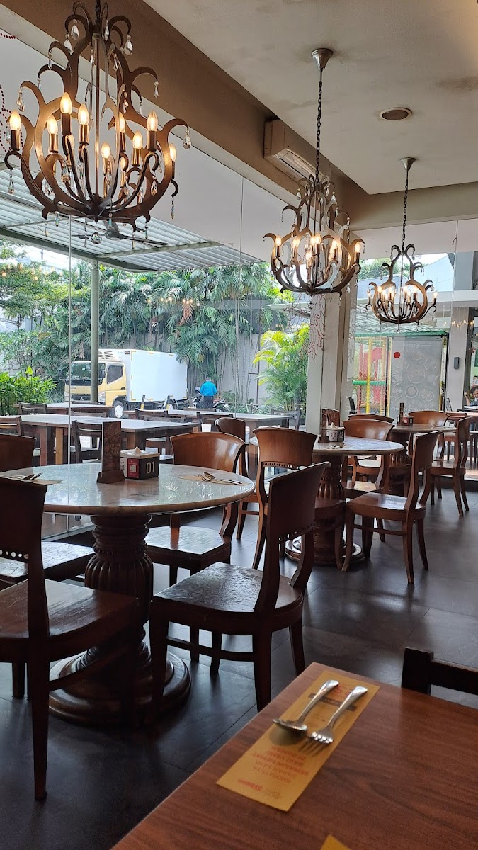 Sate Senayan, Cinere-3