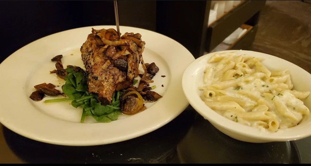 Scotti's Restaurant & Pizzeria-7