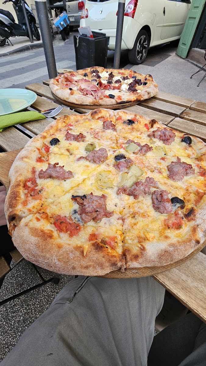Scuderia Pizzeria Endoume-5