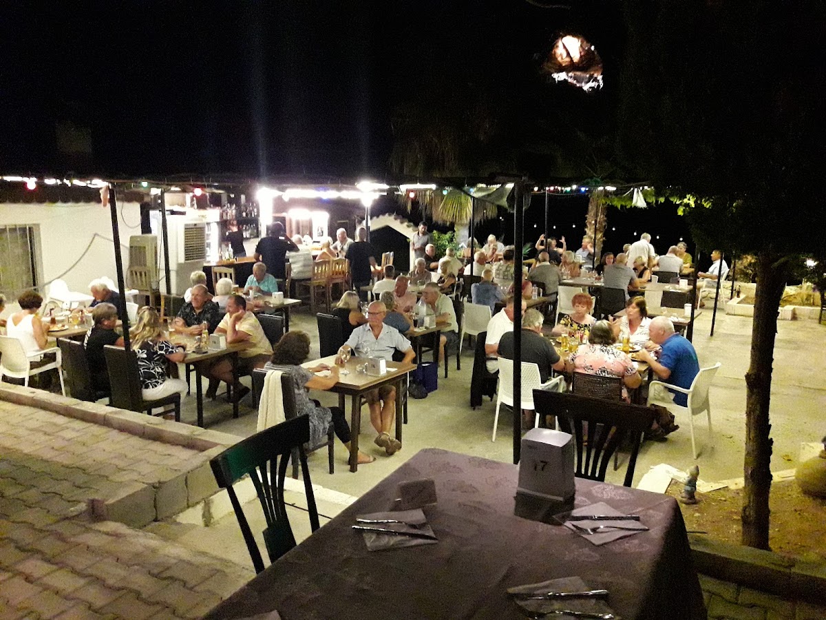 Seabreeze Bar Rest-4