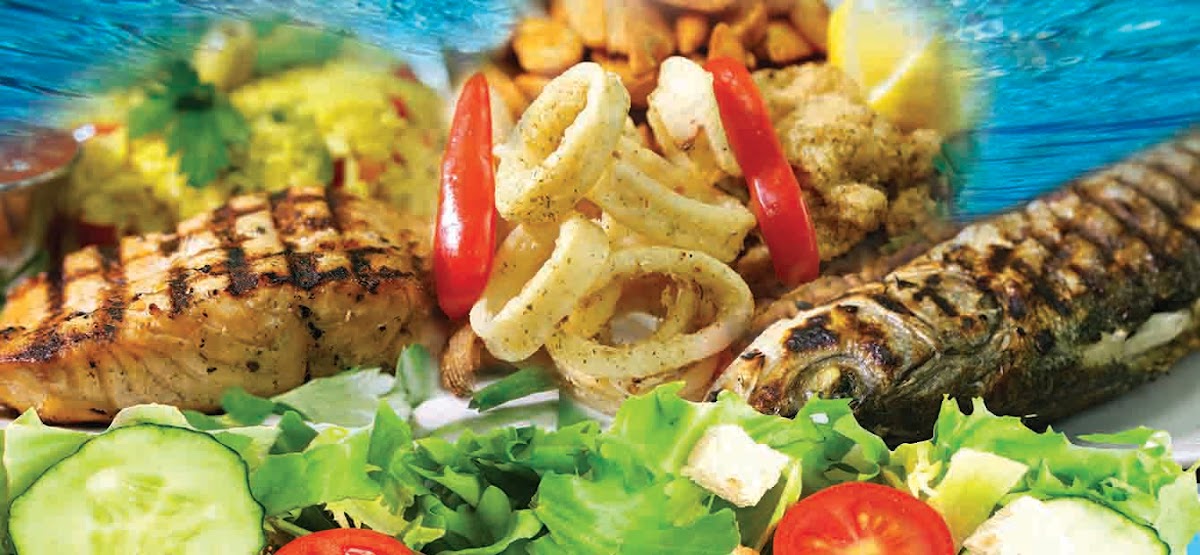 Seafood Restaurant La Mer Rouge Cote Des Neiges Montreal-3
