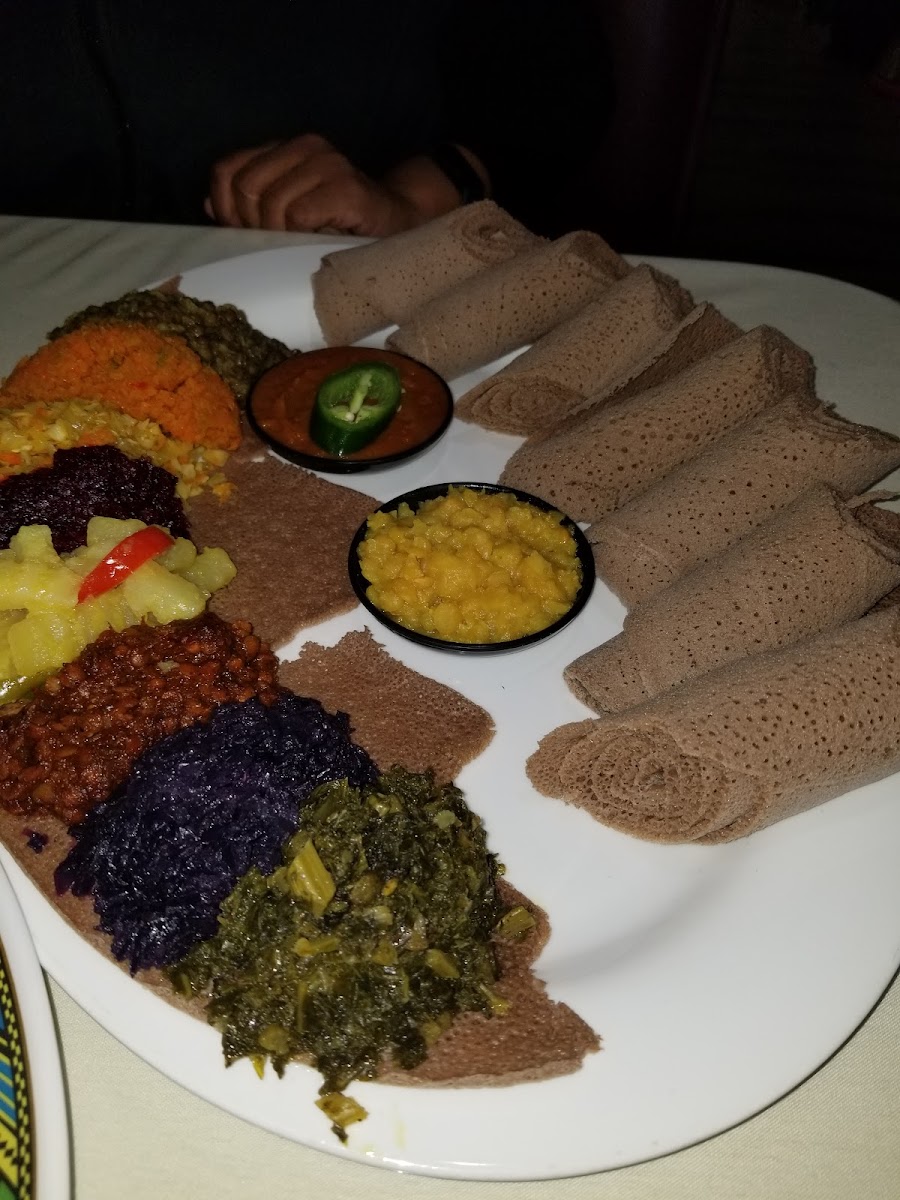Selamta Ethiopian Restaurant And Bar-4