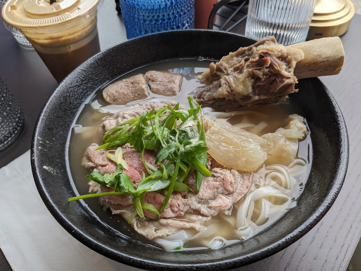 Sen Pho & Cafe (Kerrisdale)-4