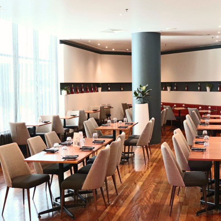 Sen5Es Restaurant And Wine Bar