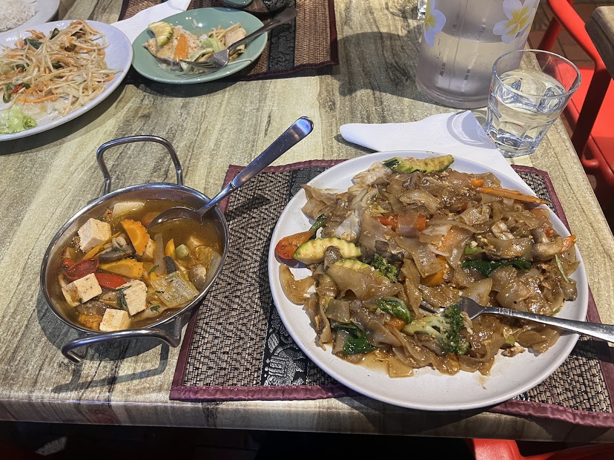 Serene Thai Restaurant-2