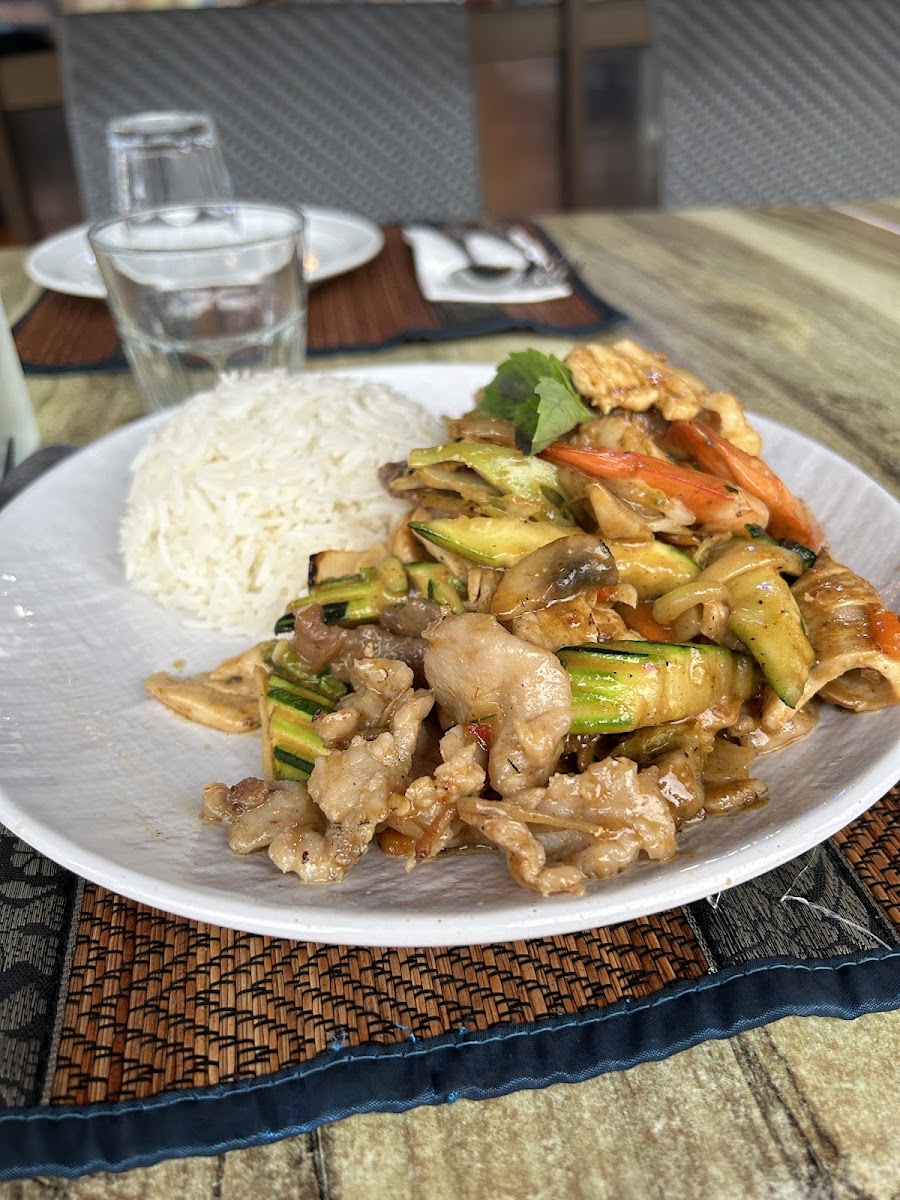Serene Thai Restaurant-3