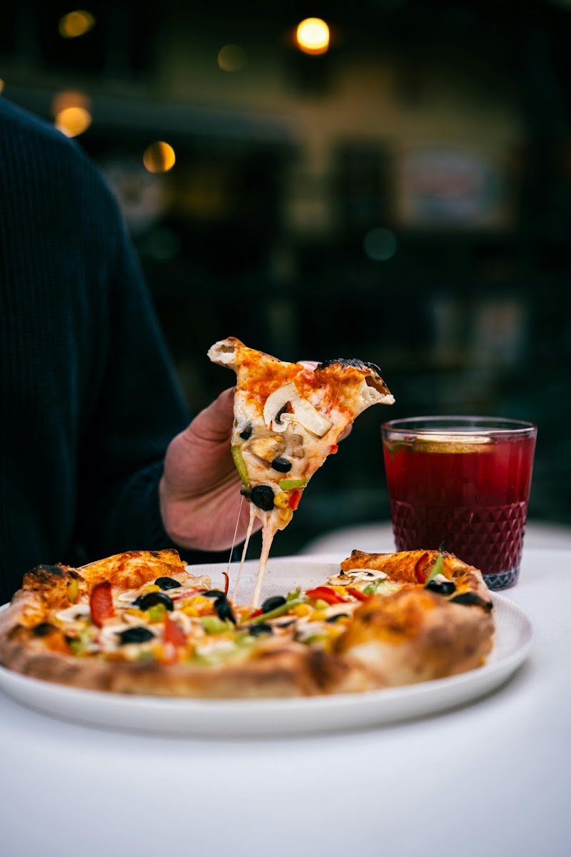 Seven Pizza Original
