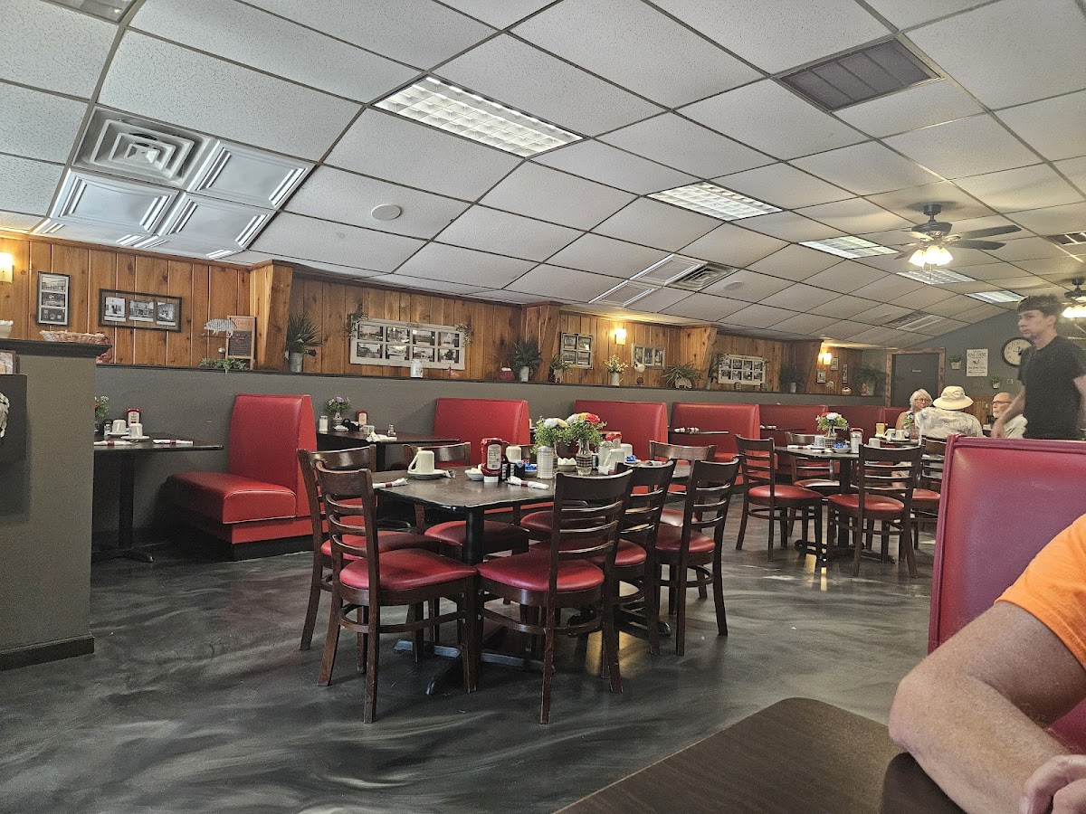 Shabbona Cafe-3