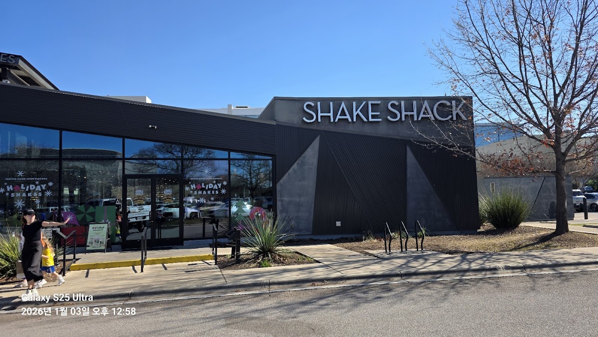 Shake Shack Austin, Domain