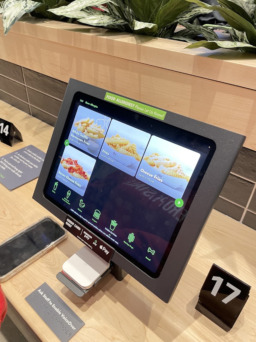 Menu Shake Shack Evergreen Walk-7