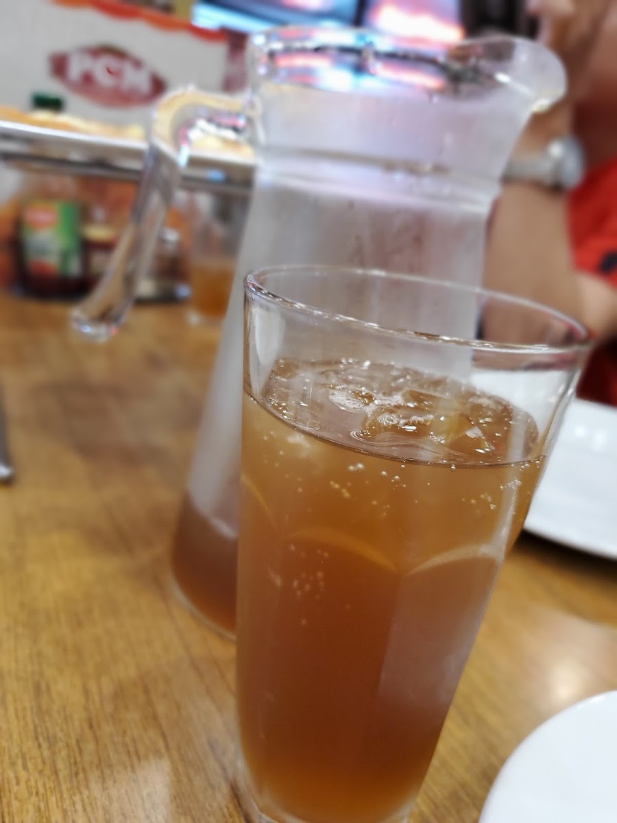 Shakey's Pizza Parlor - Araneta City-6