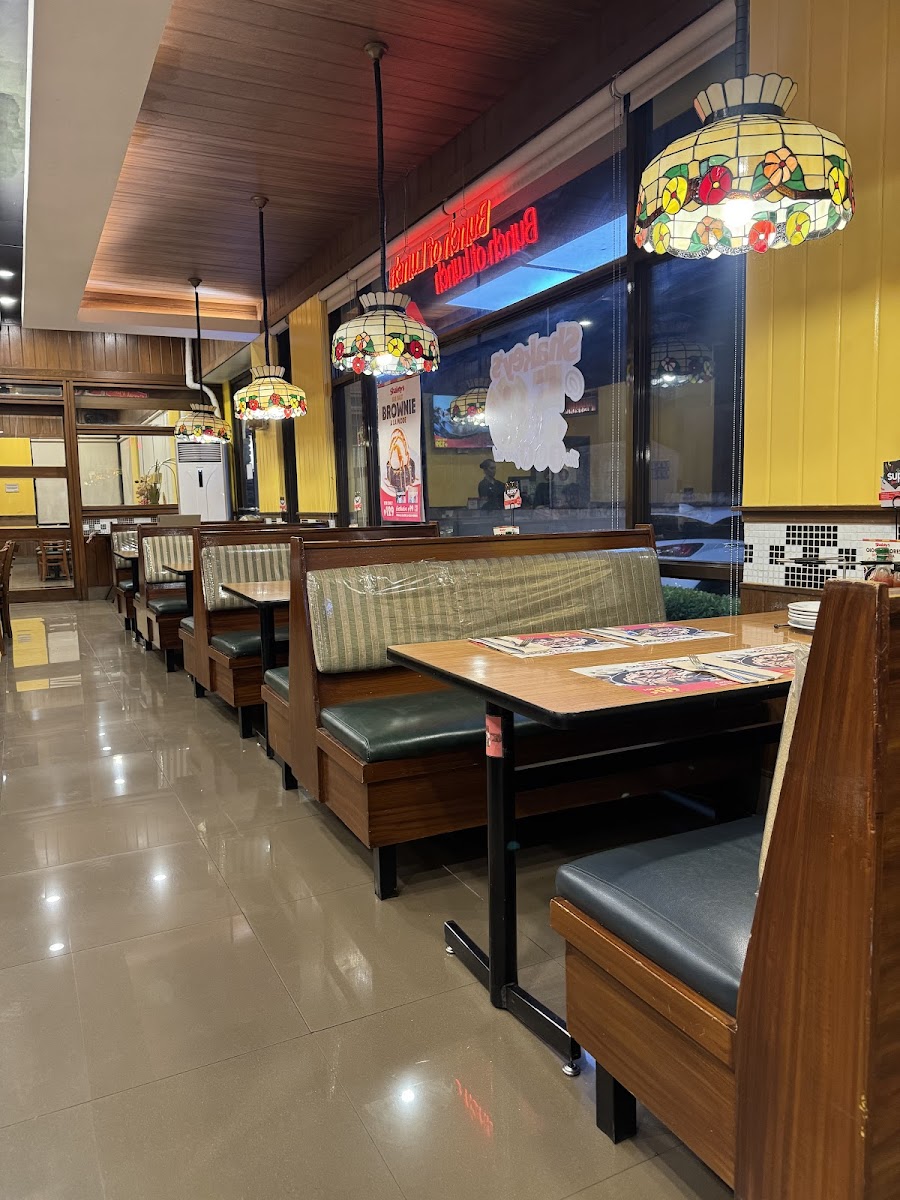 Shakey's Pizza Parlor - Maimpis-3