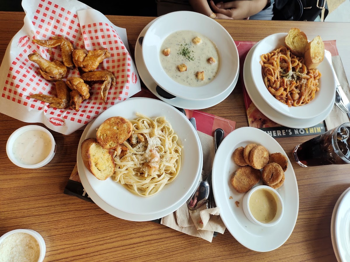 Shakey's Pizza Parlor - Maimpis-4