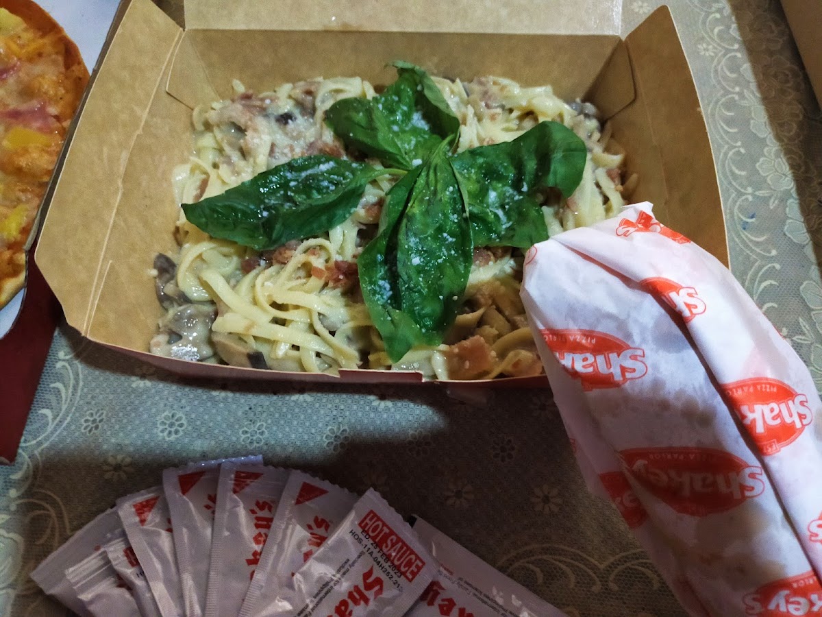 Shakey's Pizza Parlor - Maimpis-7