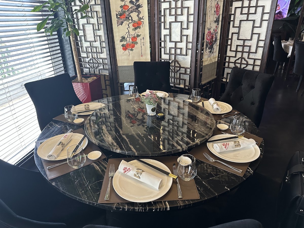 Shangri La Chinese Tea Restaurant