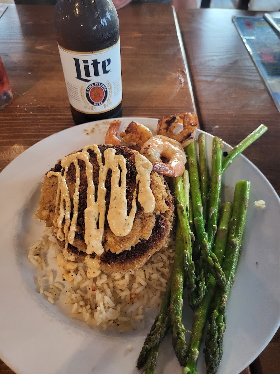 Sharkey's Oceanfront Restaurant-7