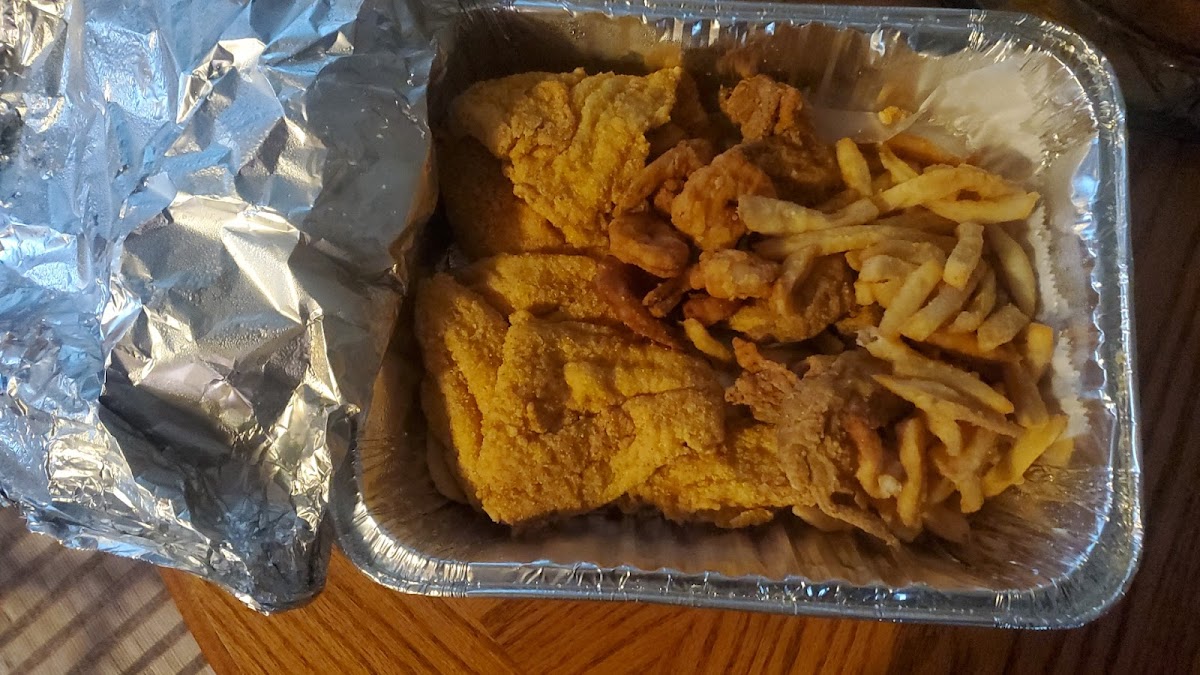 Shark's Fish & Chicken-6