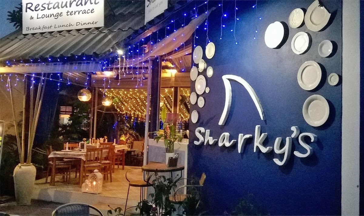 Sharky Restaurant & Bar - Garden Terrace