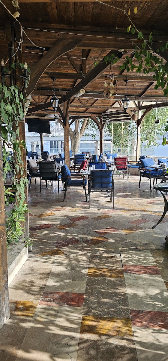 Shatt Al-Arab Restauarant-3