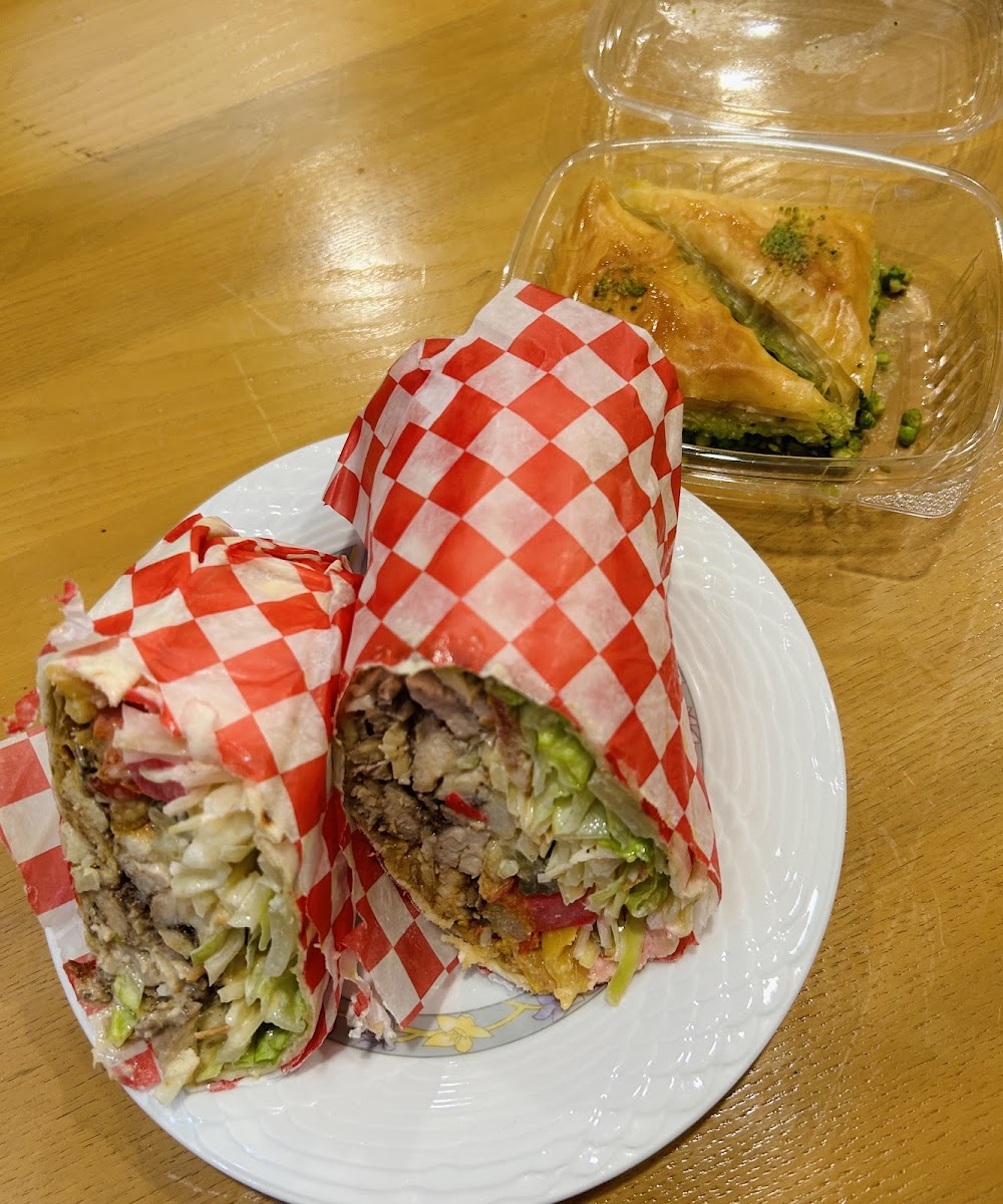 Shawarma N' Fries (Halal)-4