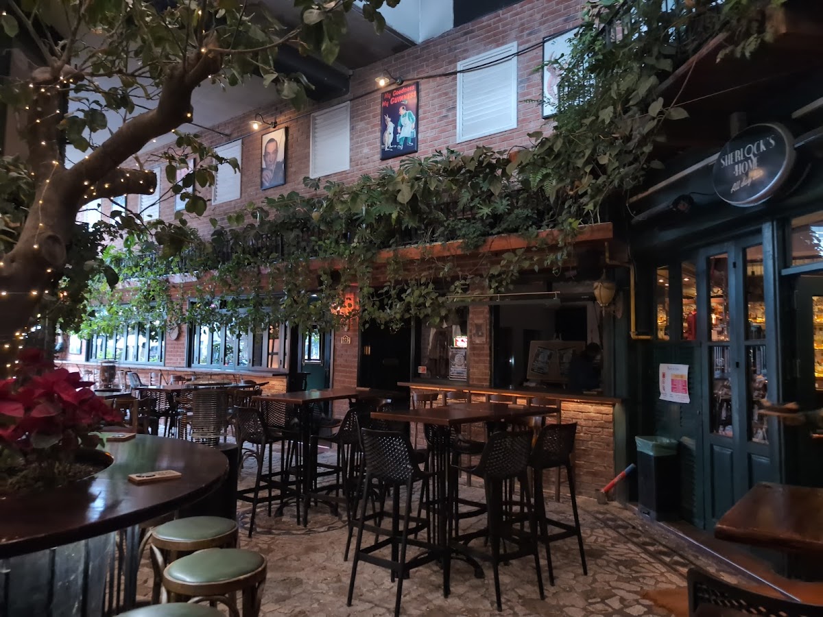 Sherlock's Home Bar-3