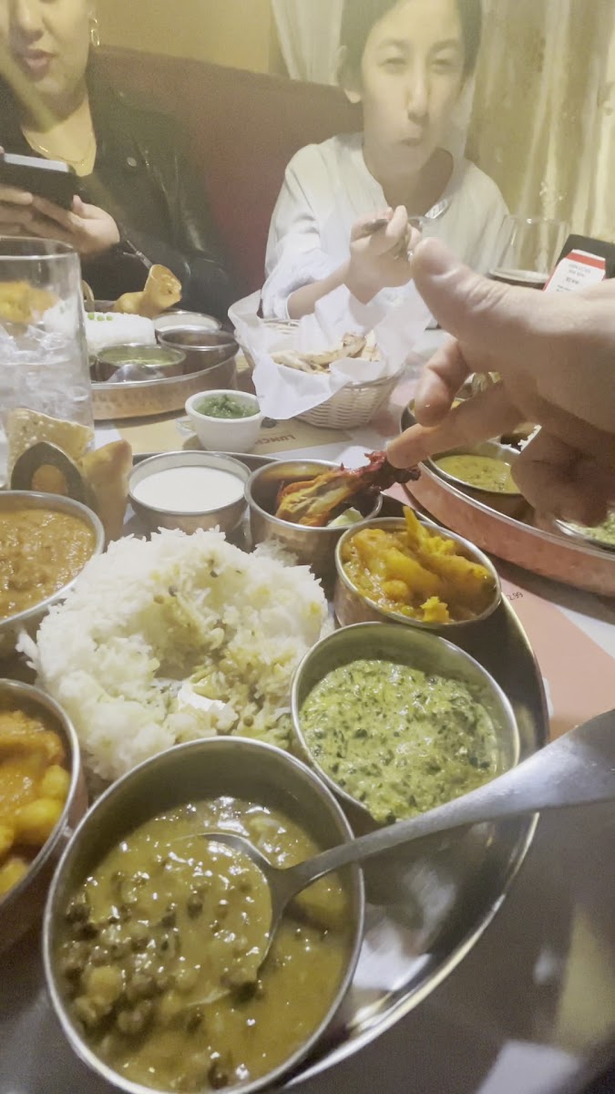 Sherpa Kitchen-2