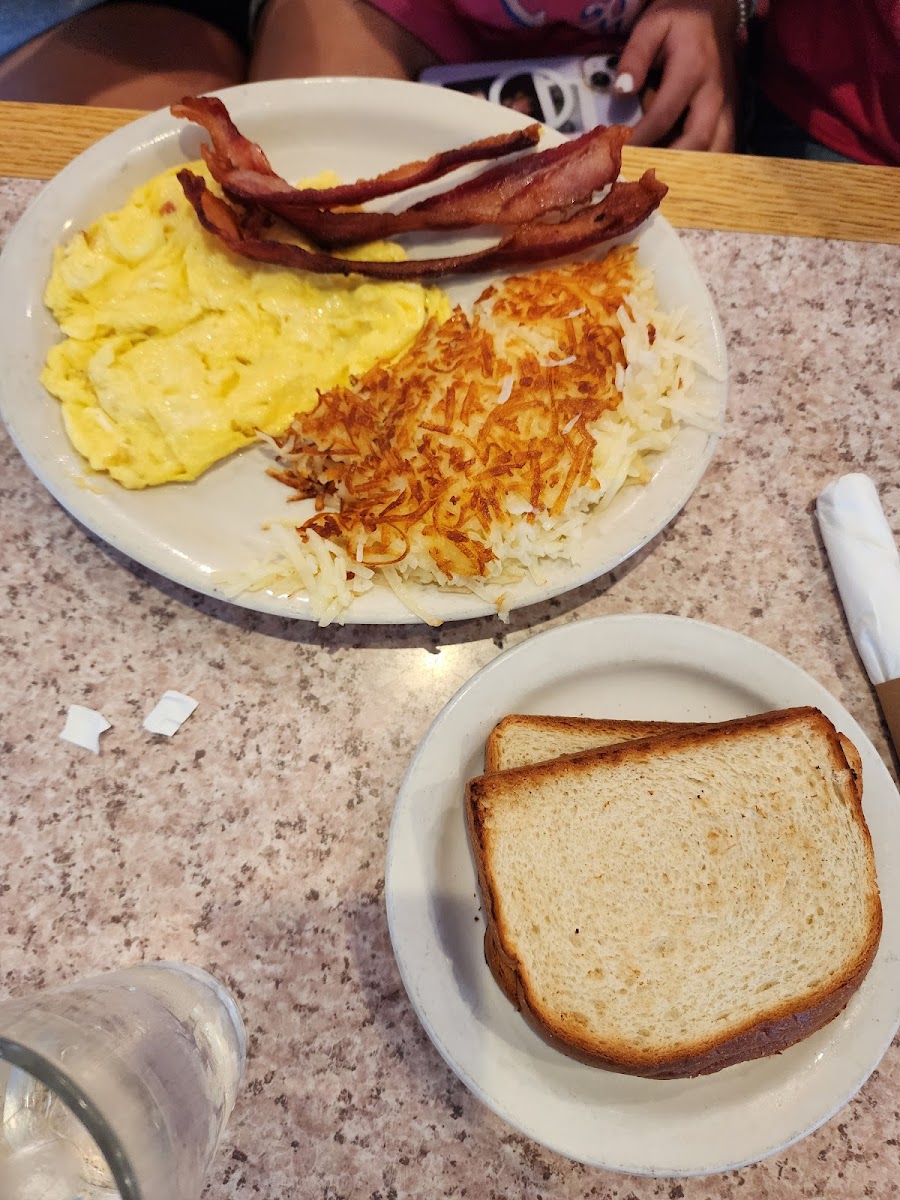 Sherwood Oaks Waffle Cafe-8