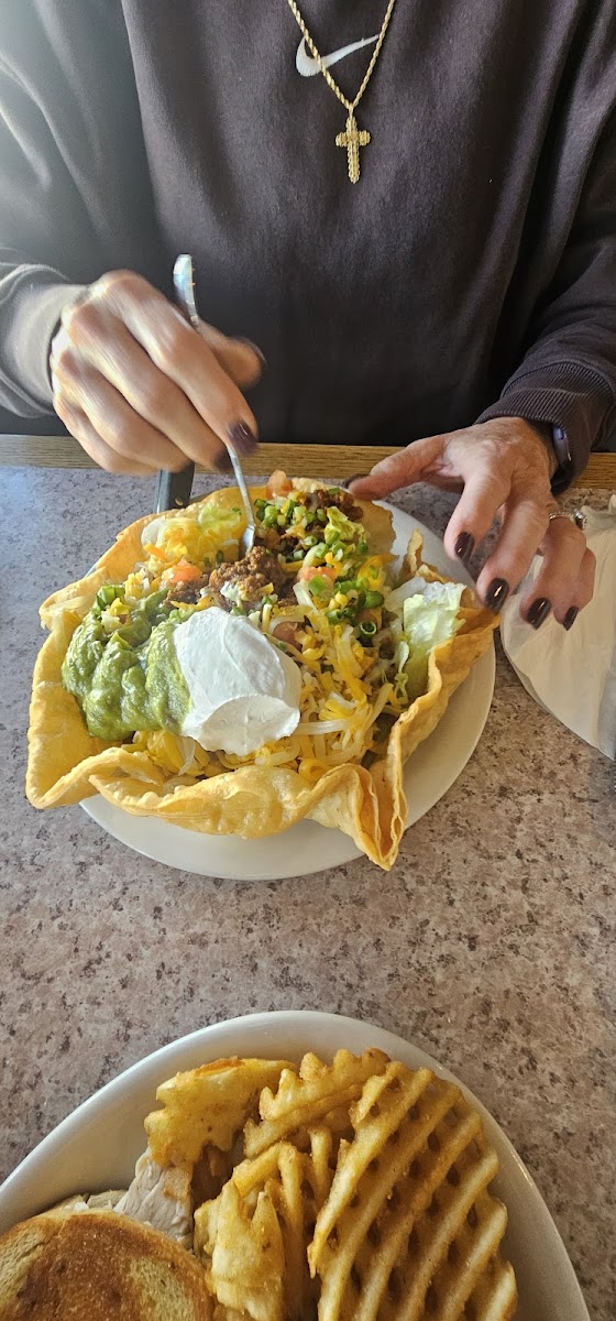 Sherwood Oaks Waffle Cafe-9