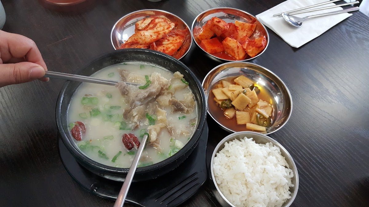 Shin Chon Seolleongtang(신촌설렁탕)-5