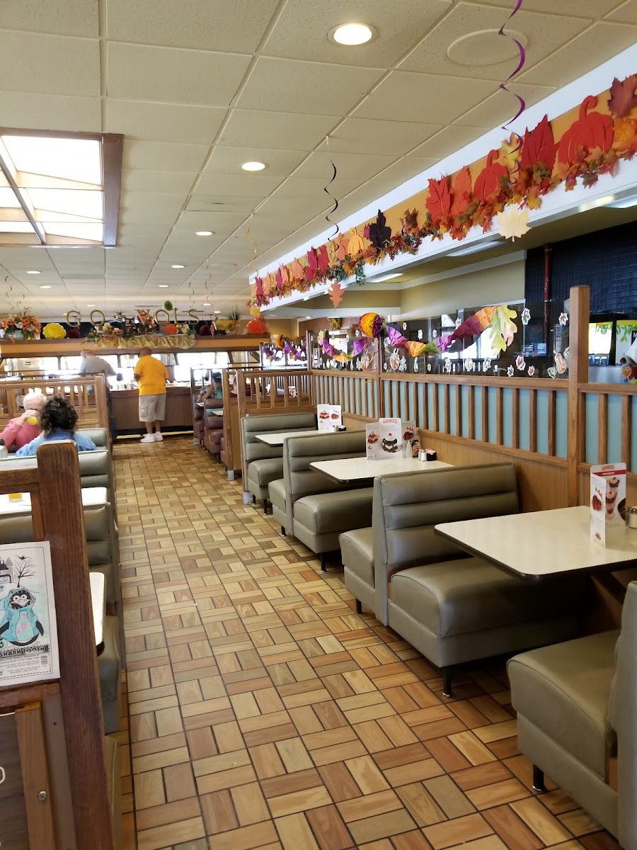 Shoney's - Chapman Hwy-3