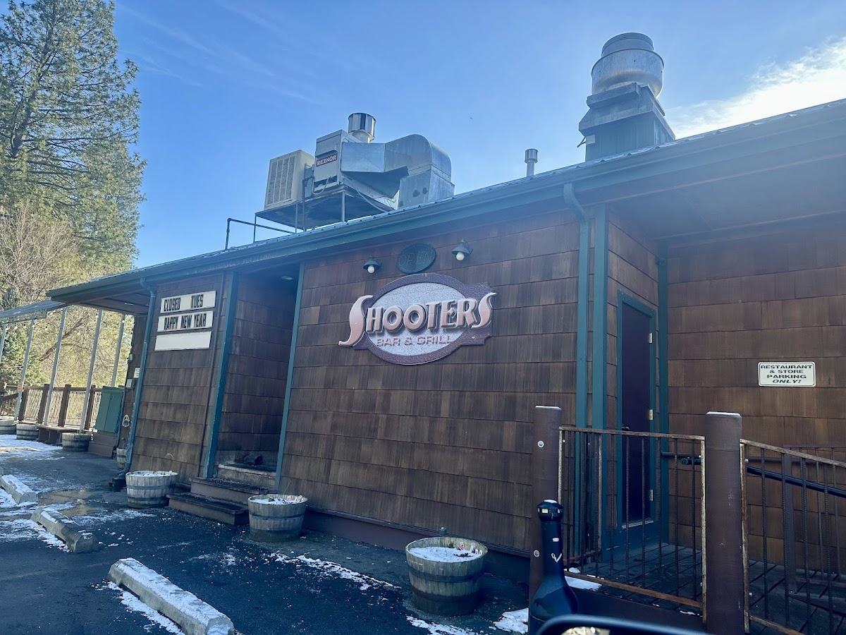 Shooters Bar & Grill-3