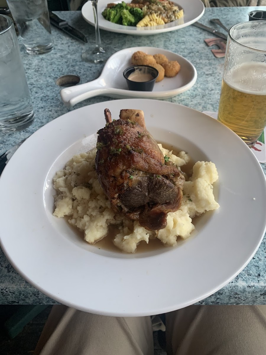 Shooters Bar & Grill-6