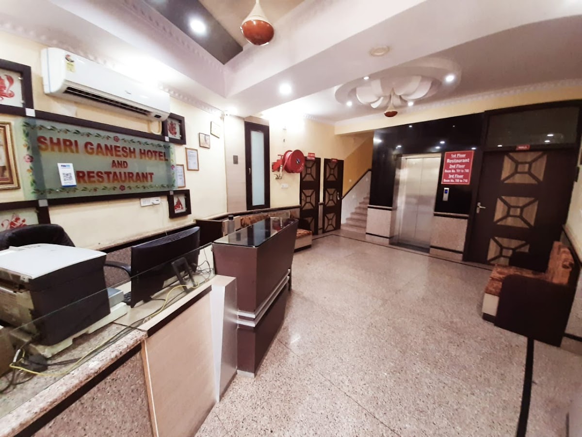 Shri Ganesh Hotel & Resataurant