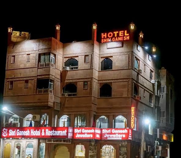 Shri Ganesh Hotel & Resataurant-4