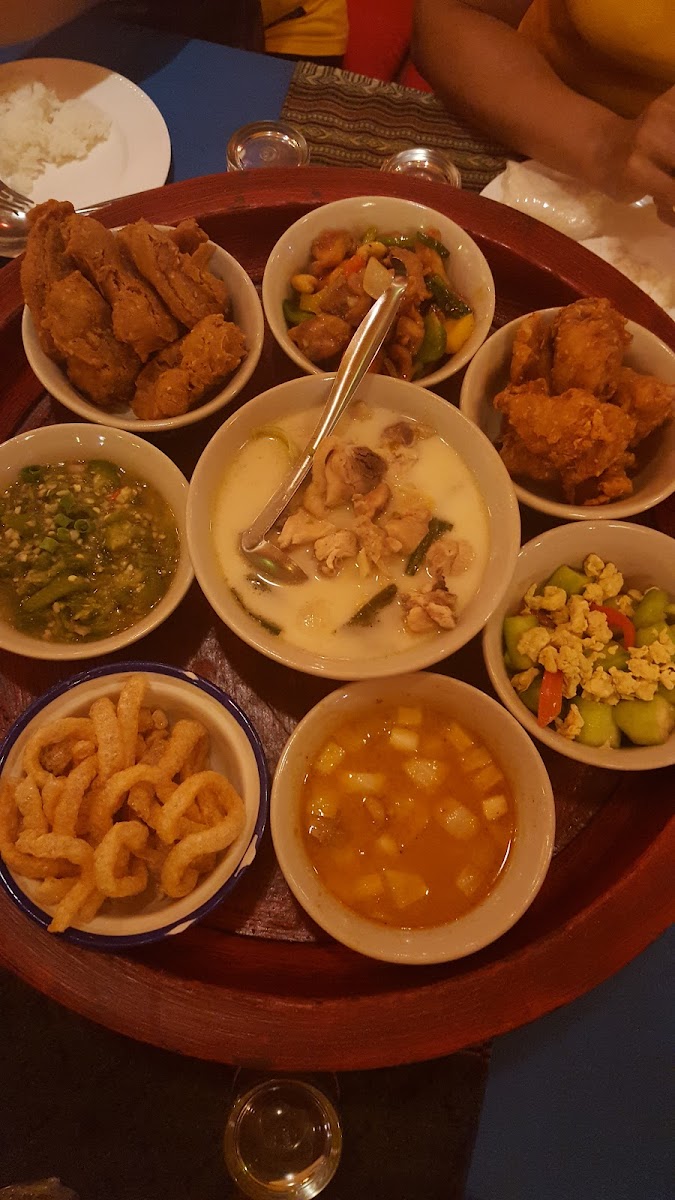 Sibsongpanna Khantoke-7