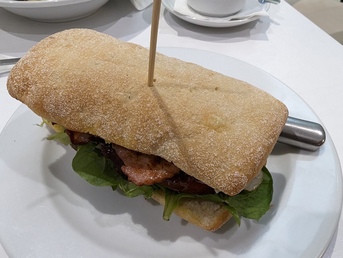 Siena Cafe & Bar-9