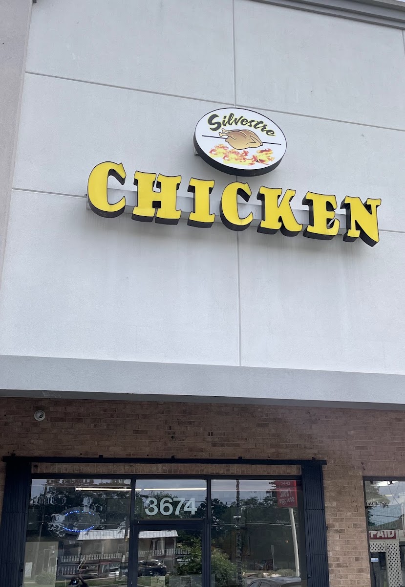 Silvestre Chicken