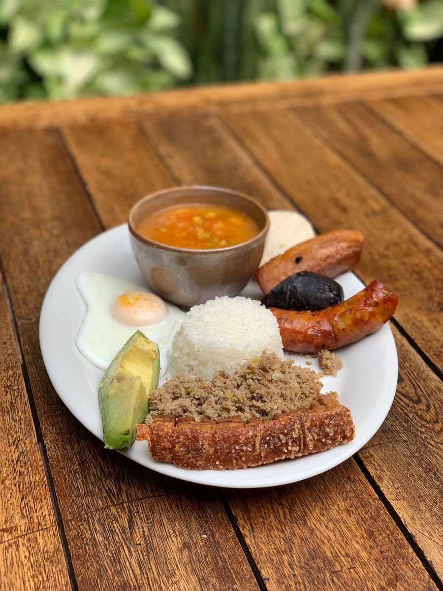 Simón Parrilla Norte - Restaurantes En Cali-5