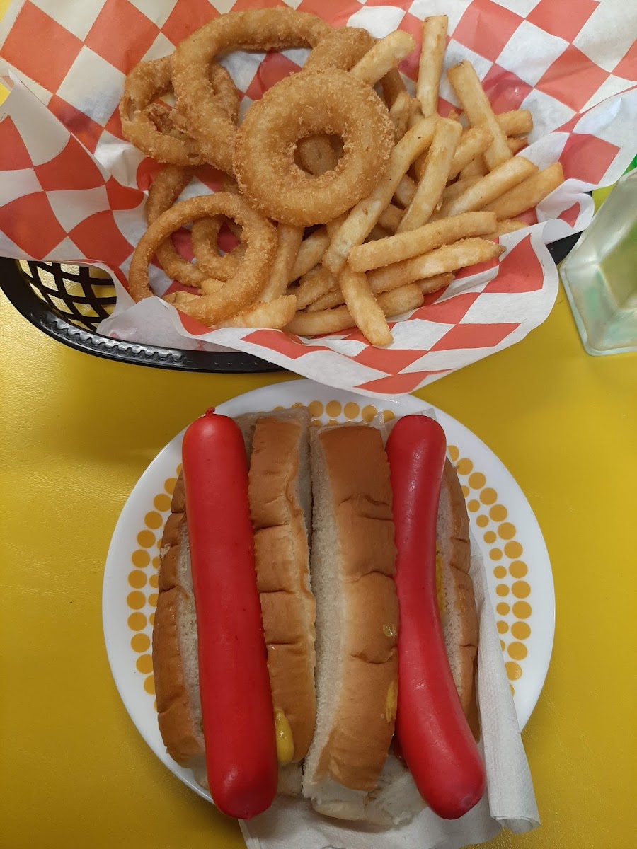 Simones' Hot Dog Stand-9