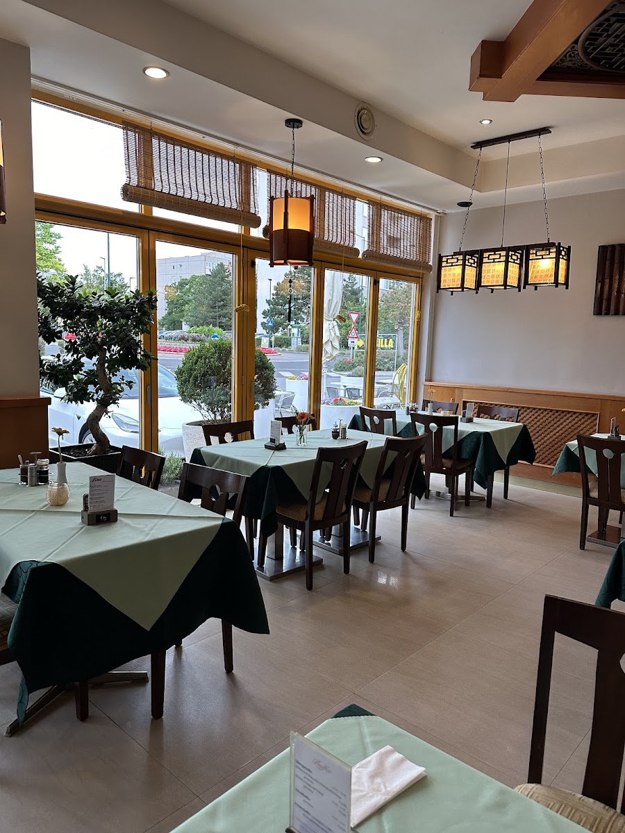Sino-Restaurant