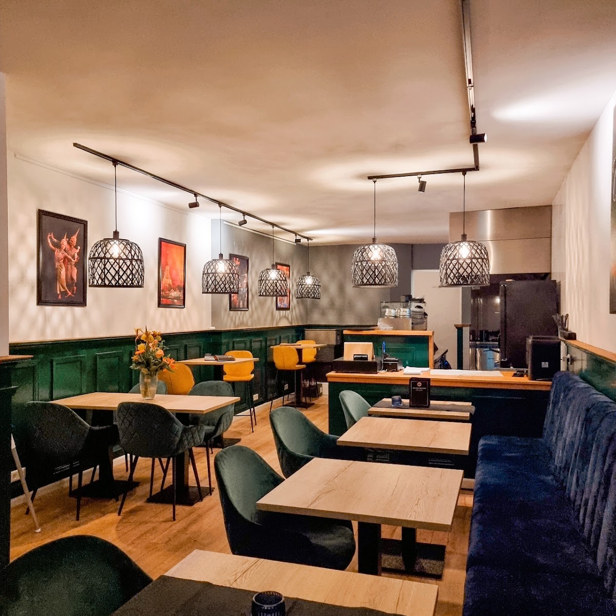 Siri-Sorn Thai Food