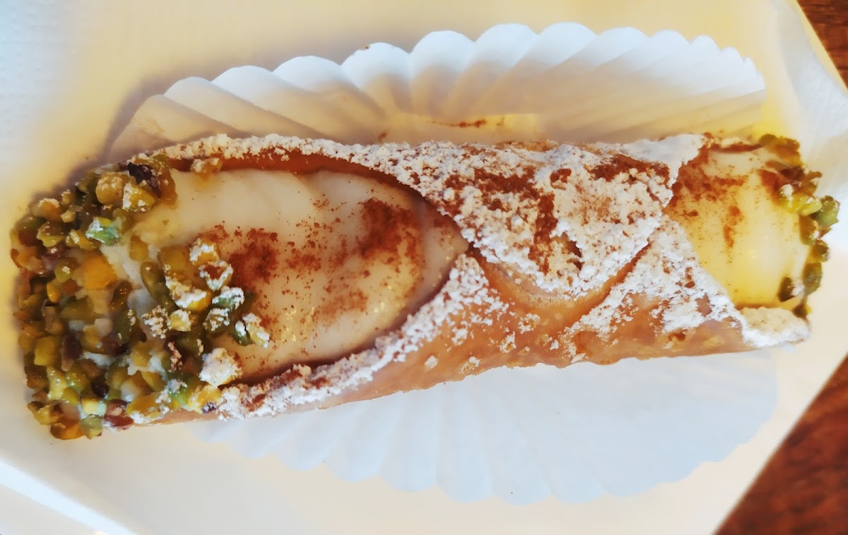 Six Hills Café, Bakery & Pizzeria-10