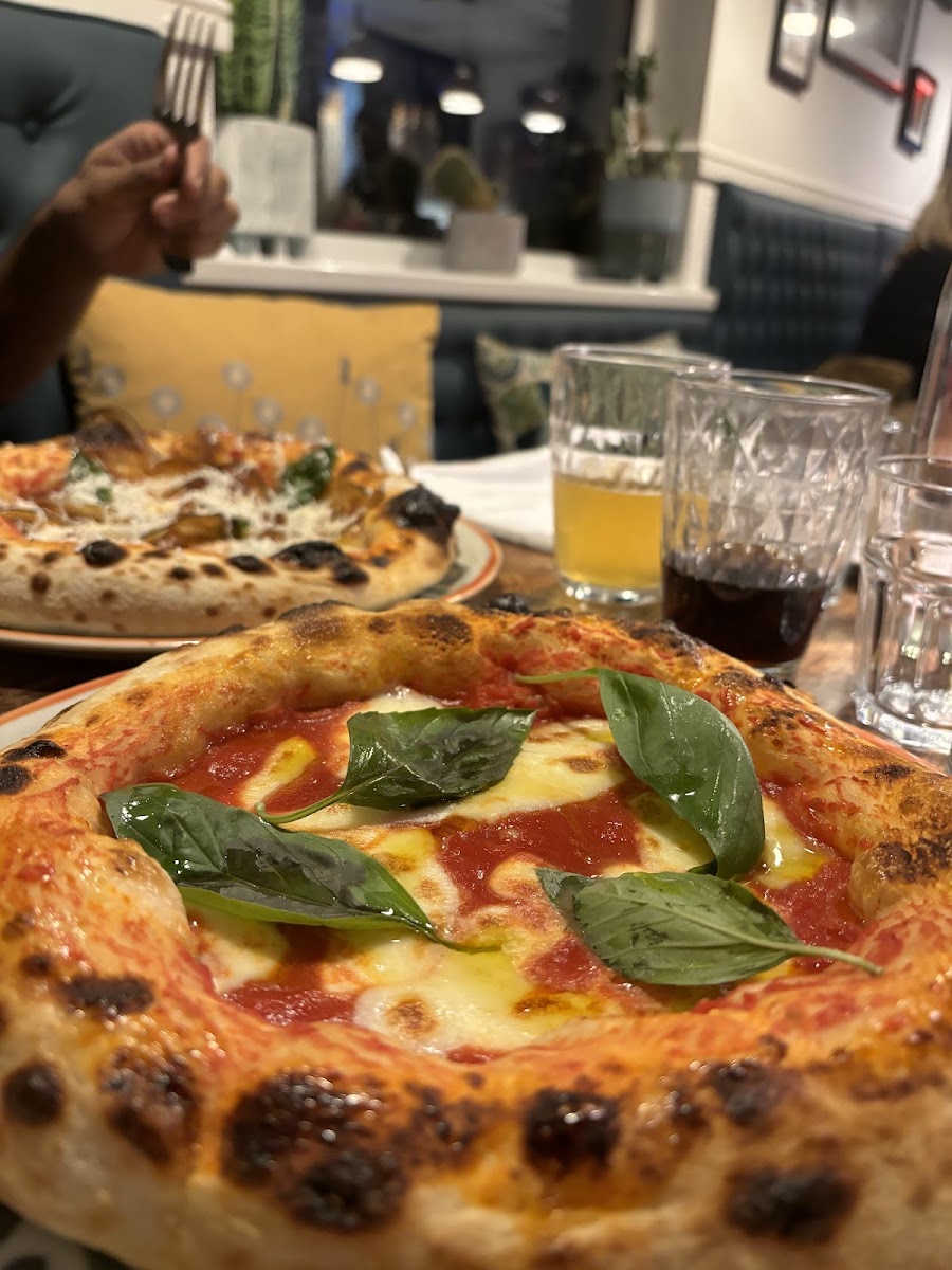 Six Hills Café, Bakery & Pizzeria-9
