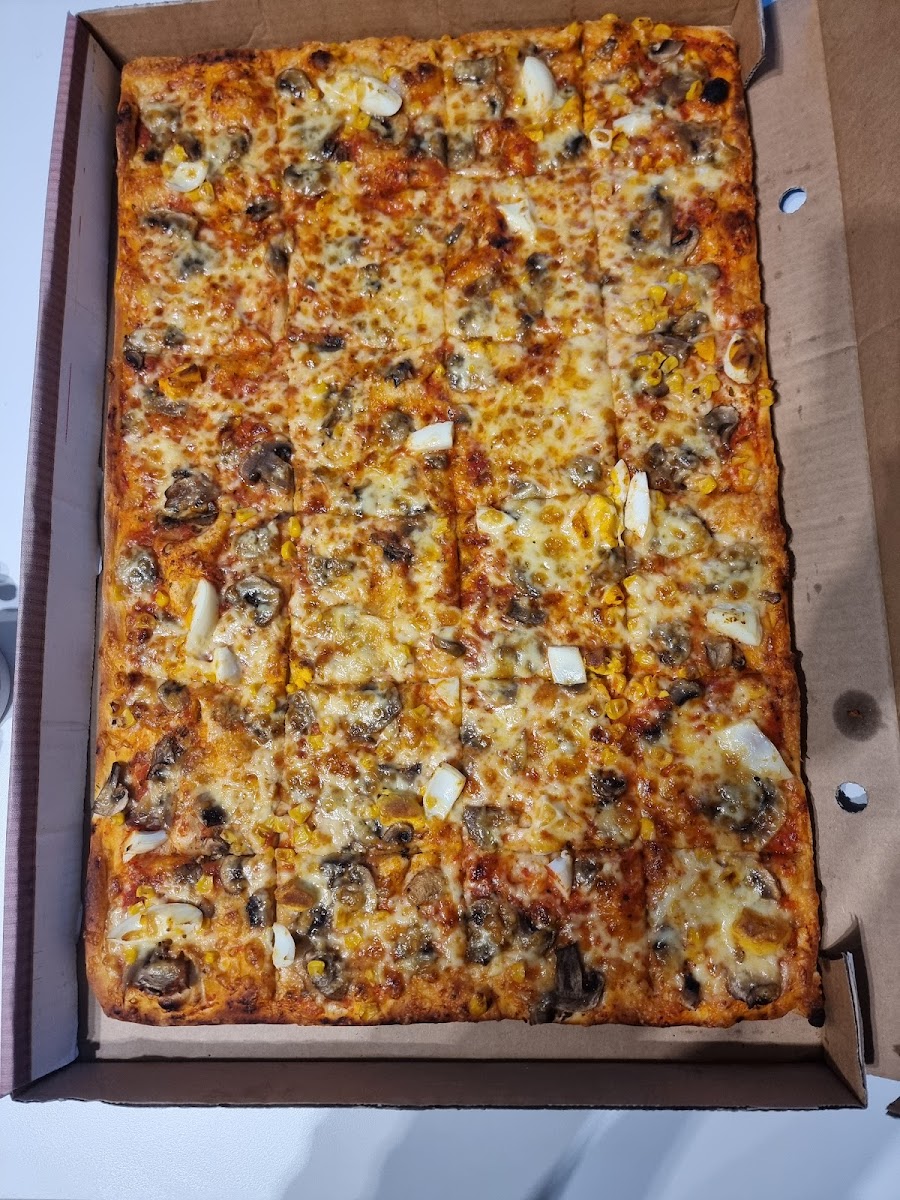 Sky Pizza-6