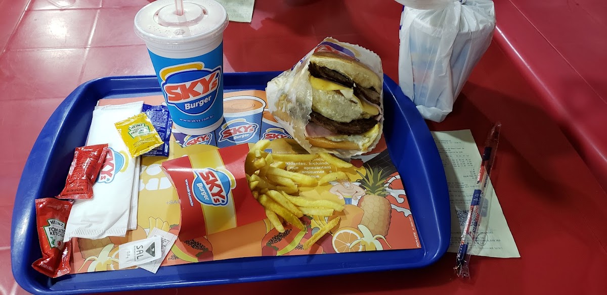 Sky's Burger 716 Norte-5