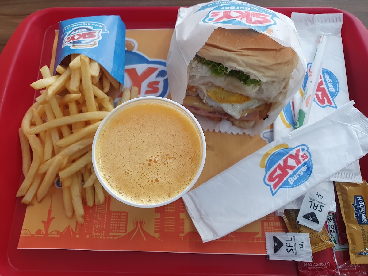Sky's Burger 716 Norte-6