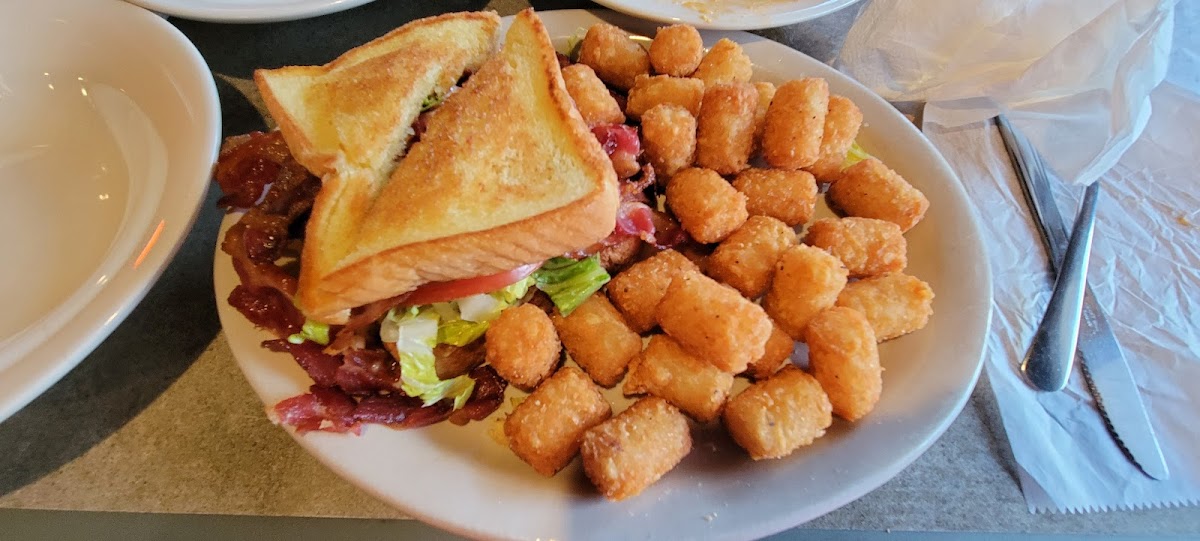 Sliderz All American Bar And Grill-6