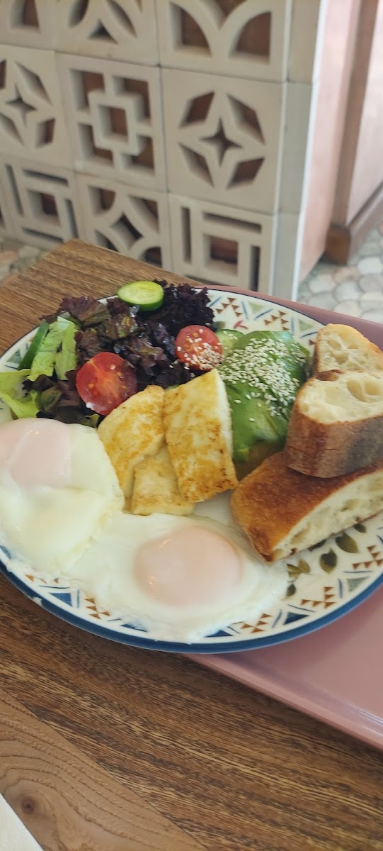 Smak Cafe & Eatery-6